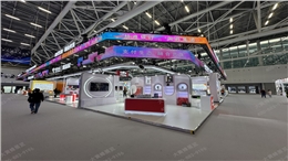 科技感展台设计，点亮展会新篇